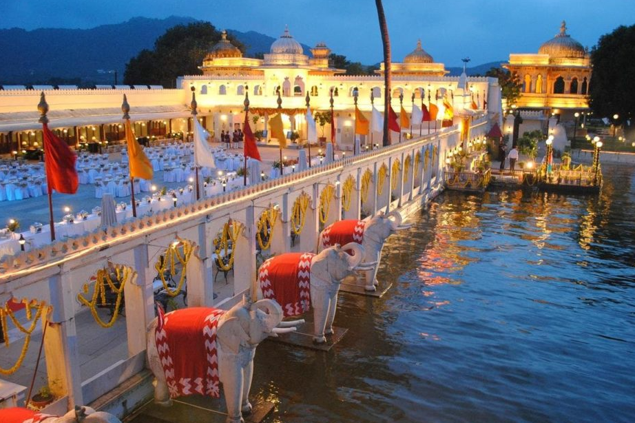 A good traveler has no fixed plans and is not intent on arriving.